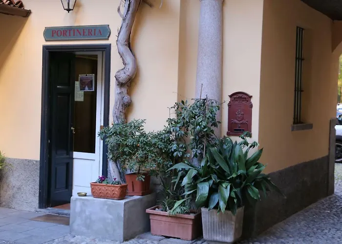 Naviglio Grande Apartment