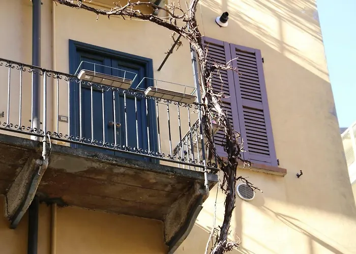 Naviglio Grande Apartment